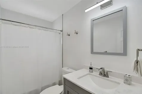 6541 Mckinley Street Hollywood FL 33024