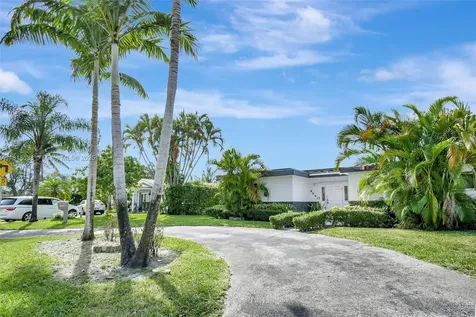 6541 Mckinley Street Hollywood FL 33024