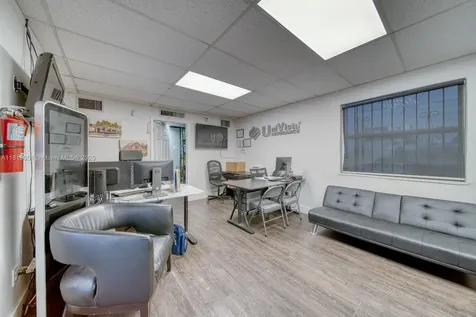 Univista Franchise For Sale In Allapattah Miami FL 33142
