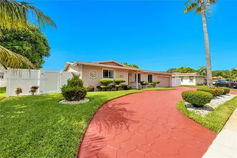 4500 NW 7th Street Plantation FL 33317