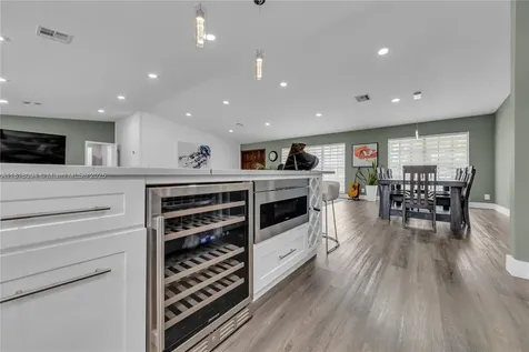 10753 NW 9th Court Coral Springs FL 33071