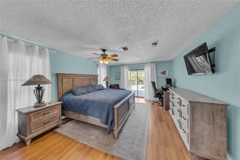 10753 NW 9th Court Coral Springs FL 33071