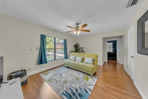 10753 NW 9th Court Coral Springs FL 33071
