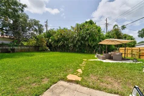 4240 SW 9th Street Plantation FL 33317