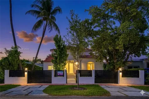719 W 51st Street Miami Beach FL 33140