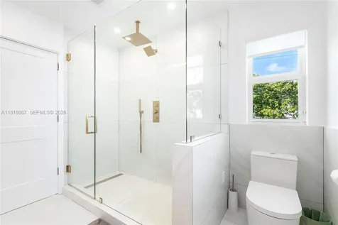 719 W 51st Street Miami Beach FL 33140