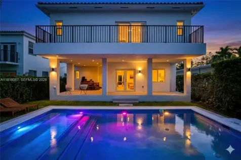 719 W 51st Street Miami Beach FL 33140