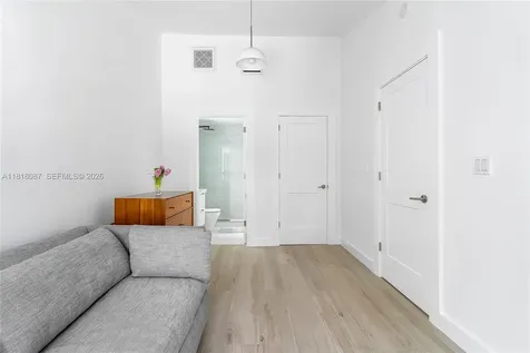 719 W 51st Street Miami Beach FL 33140