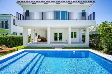 719 W 51st Street Miami Beach FL 33140