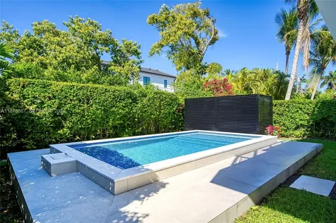 719 W 51st Street Miami Beach FL 33140