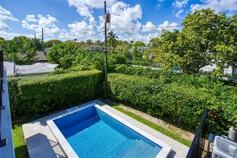719 W 51st Street Miami Beach FL 33140