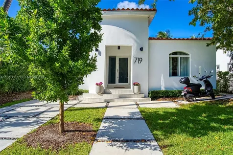 719 W 51st Street Miami Beach FL 33140