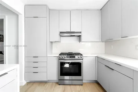 719 W 51st Street Miami Beach FL 33140