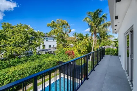 719 W 51st Street Miami Beach FL 33140