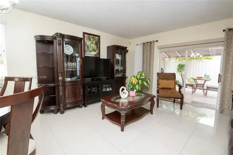 2375 W 74th Street Hialeah FL 33016