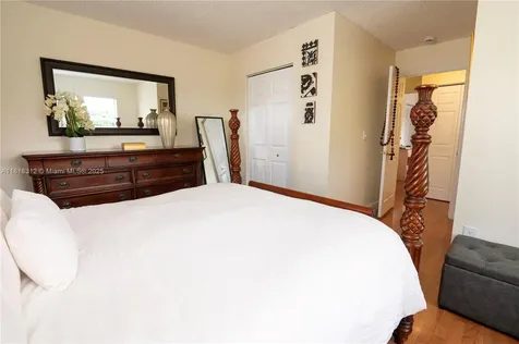 2375 W 74th Street Hialeah FL 33016