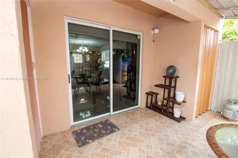 2375 W 74th Street Hialeah FL 33016