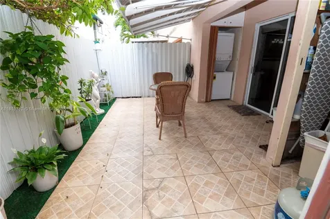 2375 W 74th Street Hialeah FL 33016