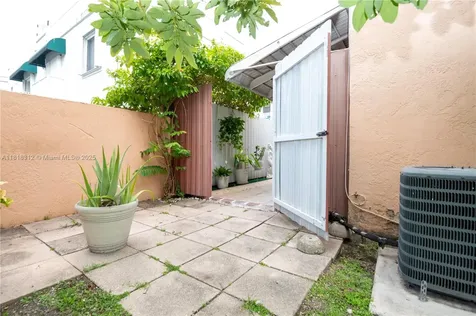 2375 W 74th Street Hialeah FL 33016