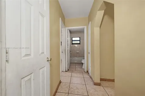 420 NE 135th Street North Miami FL 33161