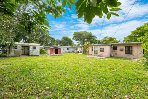 420 NE 135th Street North Miami FL 33161