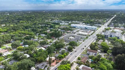 420 NE 135th Street North Miami FL 33161