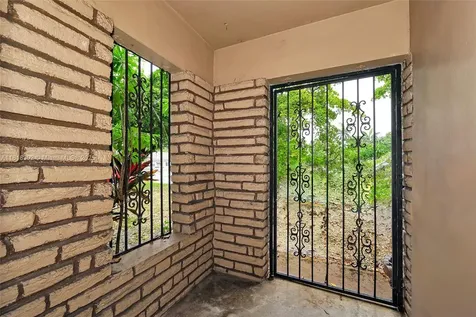 420 NE 135th Street North Miami FL 33161