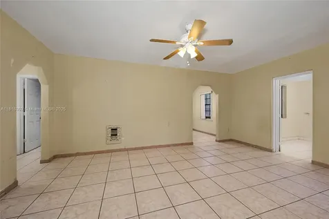 420 NE 135th Street North Miami FL 33161