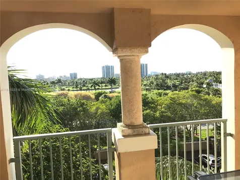 19801 E Country Club Drive Aventura FL 33180