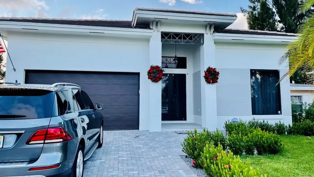 1951 SW 28th Avenue Fort Lauderdale FL 33312