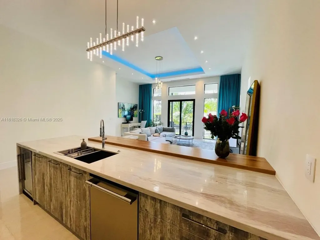 1951 SW 28th Avenue Fort Lauderdale FL 33312