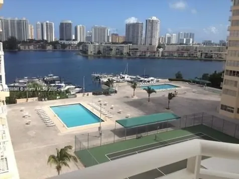 18051 Biscayne Boulevard Aventura FL 33161