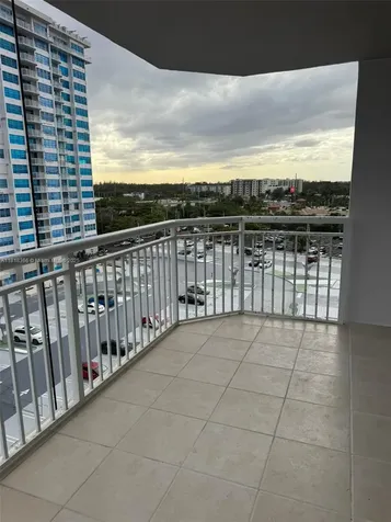 18051 Biscayne Boulevard Aventura FL 33161