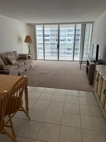 18051 Biscayne Boulevard Aventura FL 33161