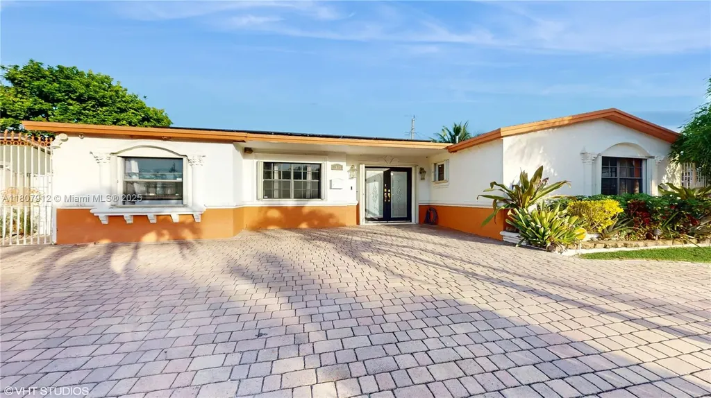 3920 NW 36th Avenue Lauderdale Lakes FL 33309