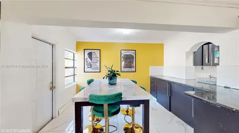 3920 NW 36th Avenue Lauderdale Lakes FL 33309