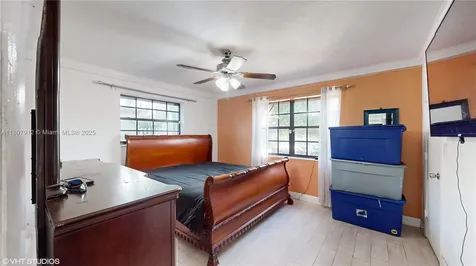3920 NW 36th Avenue Lauderdale Lakes FL 33309