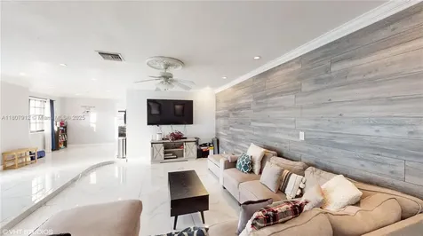 3920 NW 36th Avenue Lauderdale Lakes FL 33309