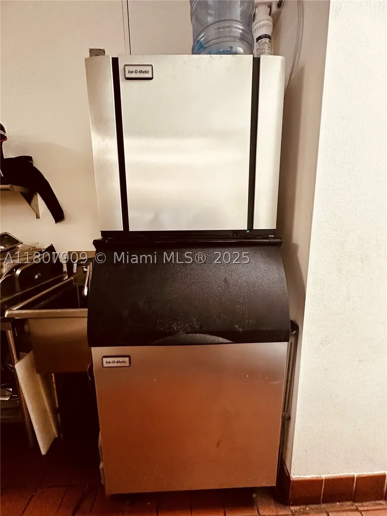 Fort Lauderdale FL 33304
