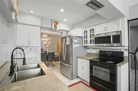 5390 SW 10th Court Margate FL 33068