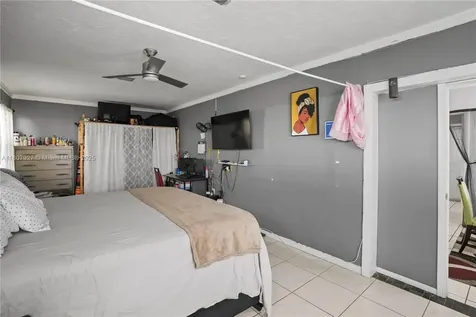 5390 SW 10th Court Margate FL 33068