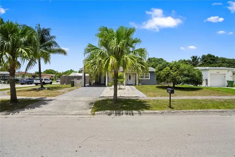 5390 SW 10th Court Margate FL 33068