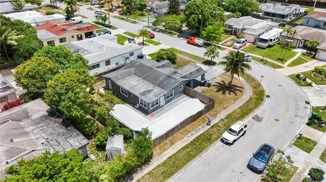 5390 SW 10th Court Margate FL 33068