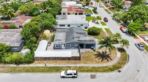 5390 SW 10th Court Margate FL 33068