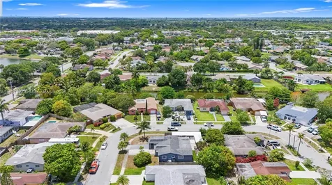 5390 SW 10th Court Margate FL 33068