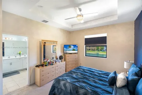 5421 NW 27th Street Margate FL 33063