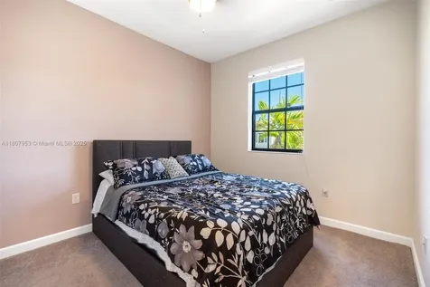 5421 NW 27th Street Margate FL 33063