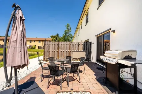 5421 NW 27th Street Margate FL 33063