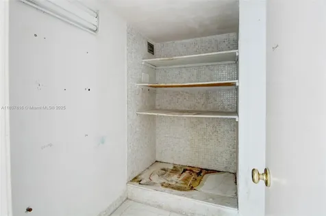 7135 Collins Avenue Miami Beach FL 33141