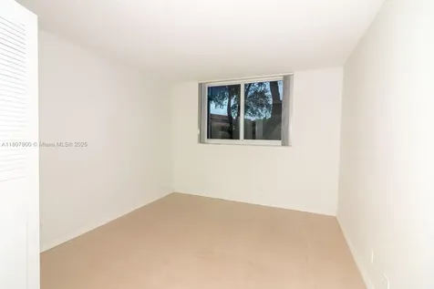 447 NE 195th Street Miami FL 33179